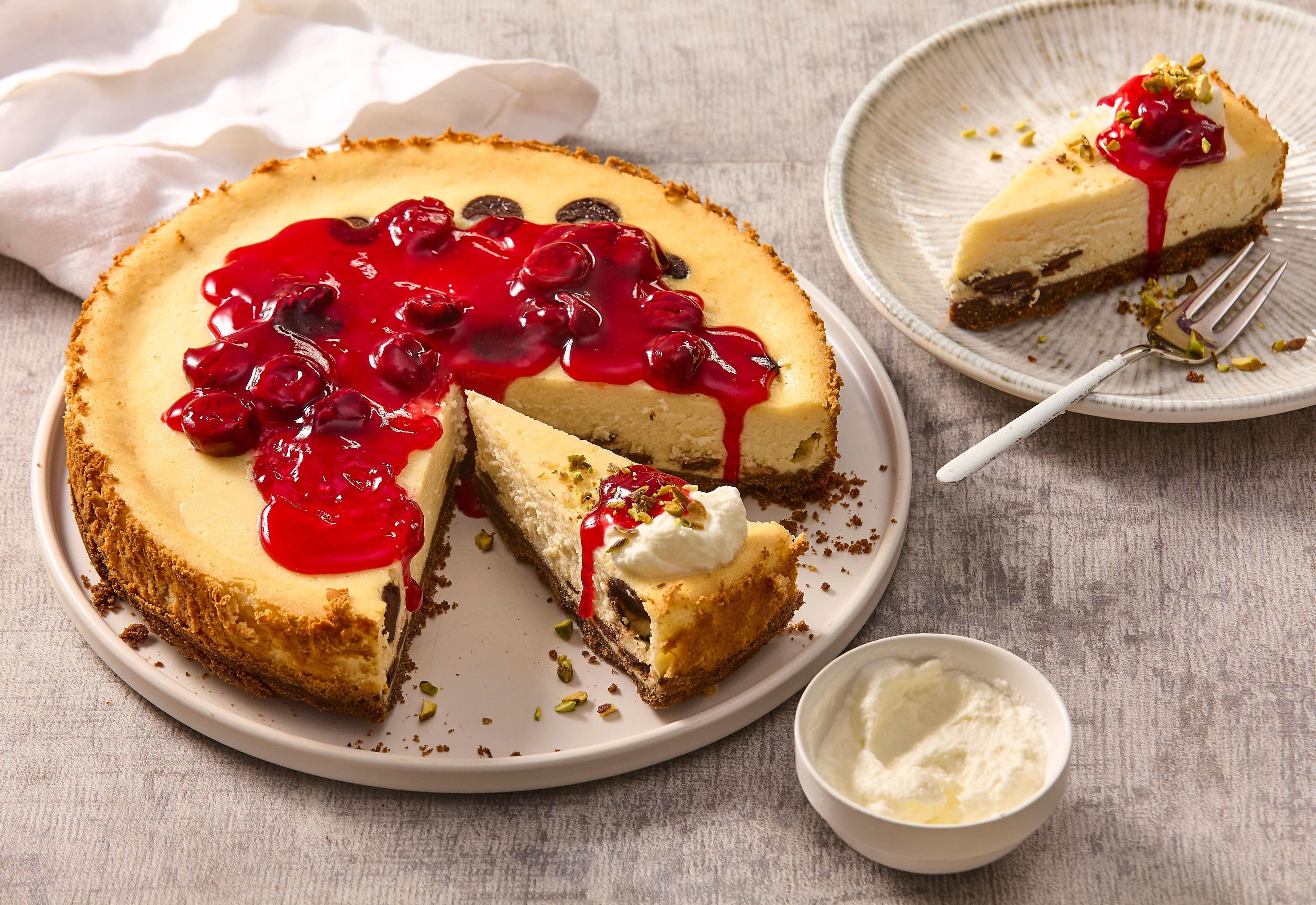 Čokoládovo-tvarohová torta s mascarpone a višňami