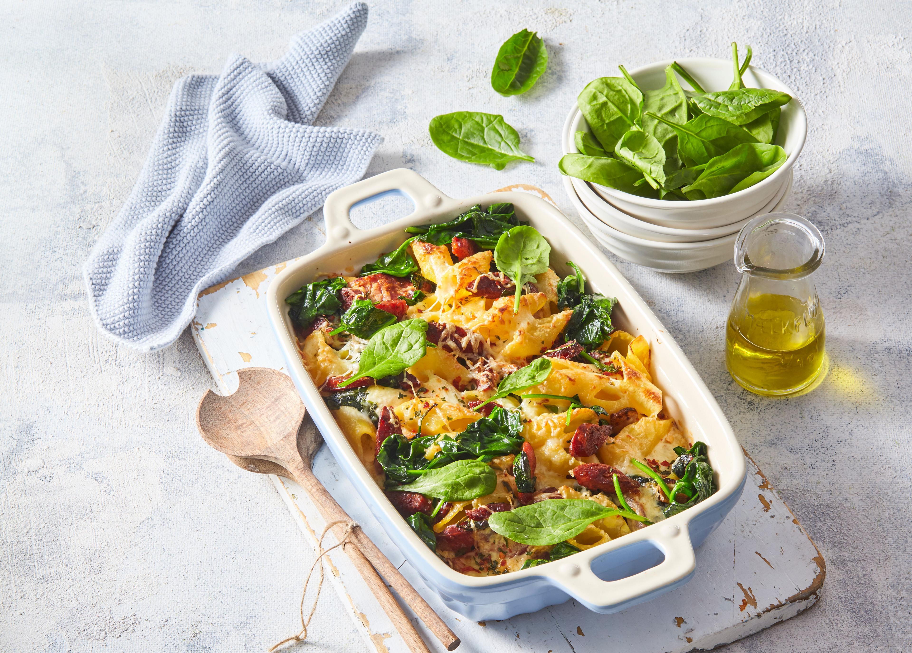 Cestoviny penne s chorizom, špenátom a ricottou