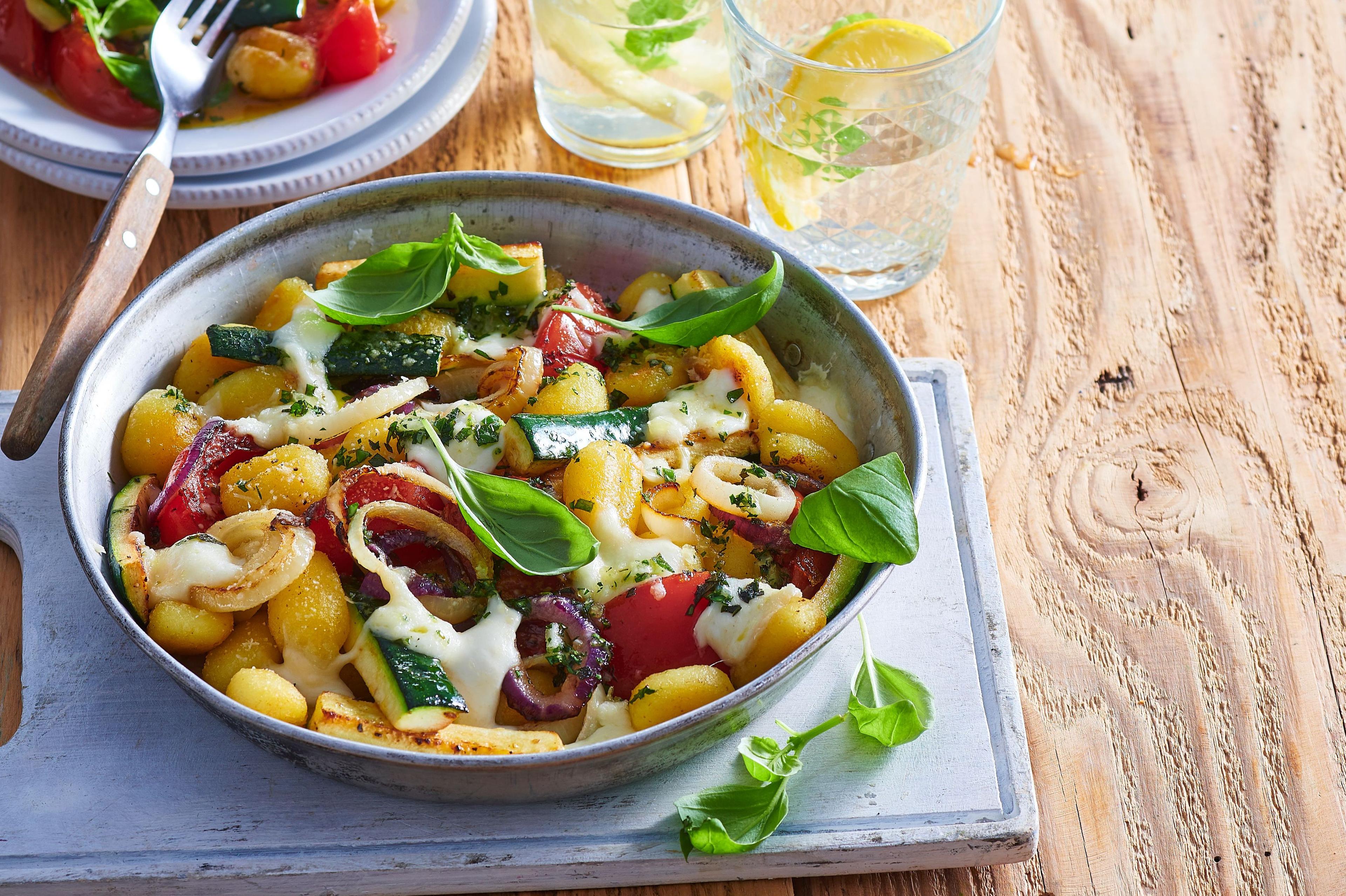 Gnocchi zapečené s letnou zeleninou a mozzarellou