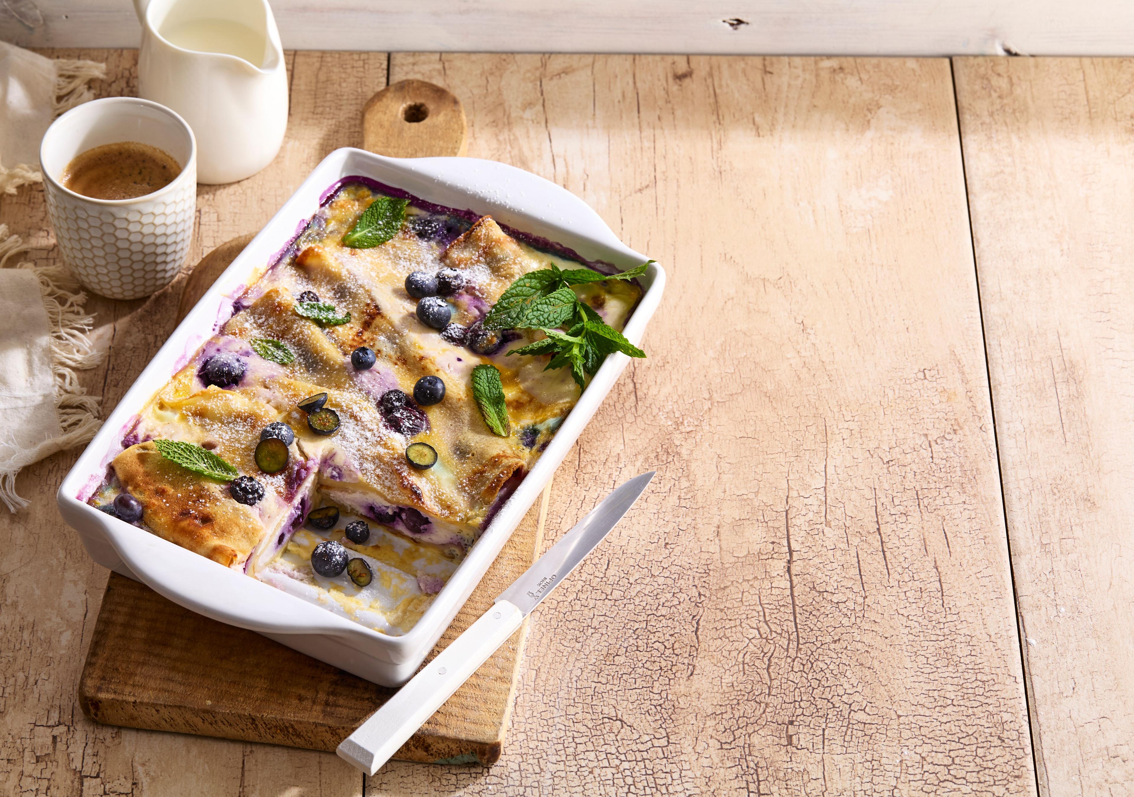 Zapečené palacinky s krémovým syrom a čučoriedkami