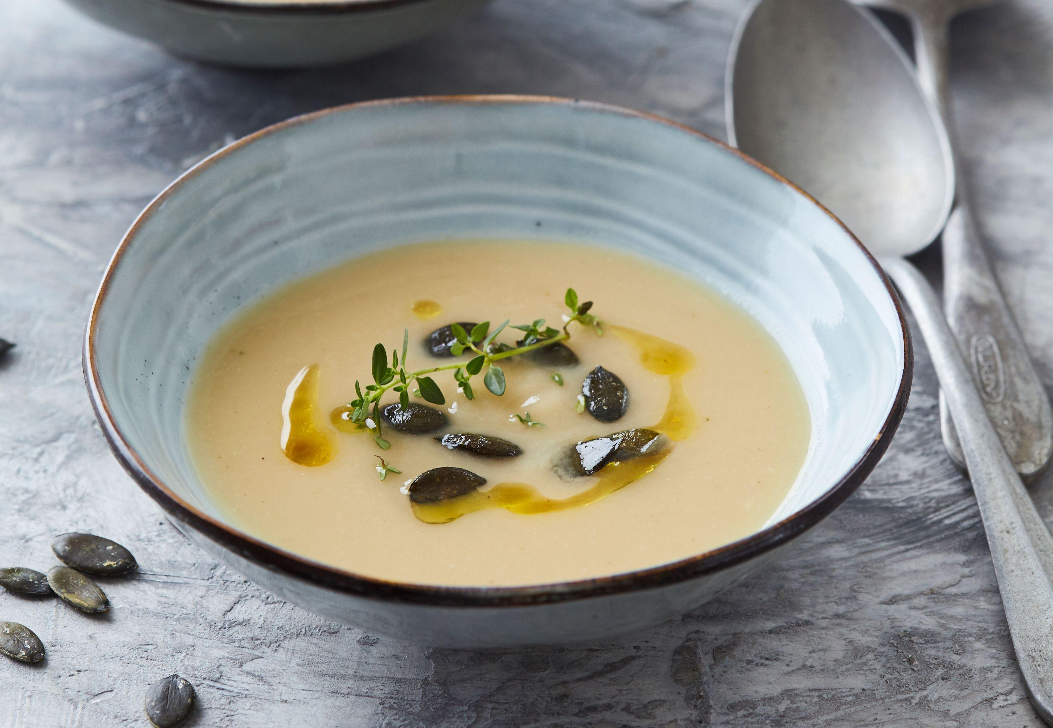 Krémová polievka z pečeného cesnaku