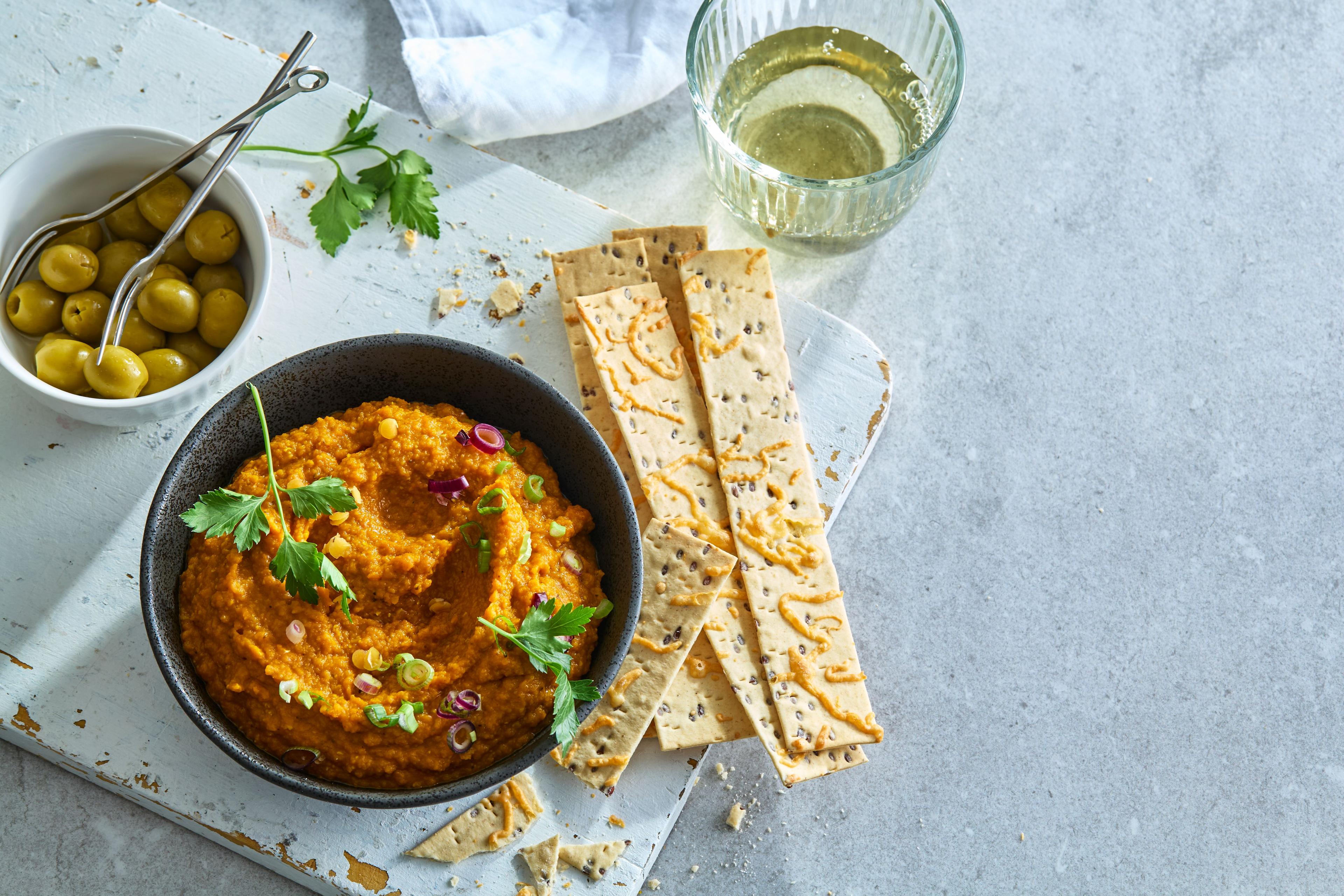 Nátierka z červenej šošovice a kari korenia