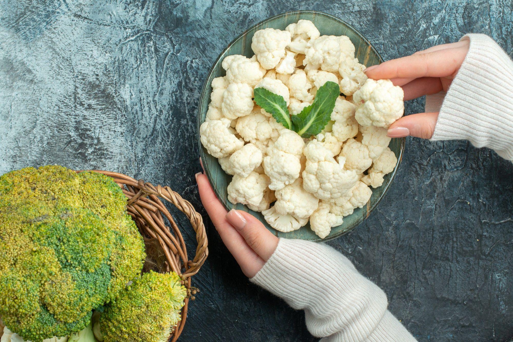 brokolica a karfiol v košíku