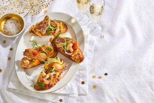 Silvestrovské chlebíčky so sleďmi a pečenou zeleninou