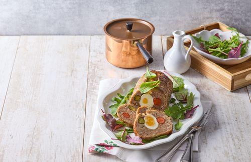 Plnená sekaná s vajíčkom