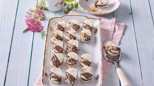 Laskonky s čokoládovou náplňou