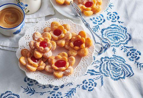 Fánky v tvare ružičiek