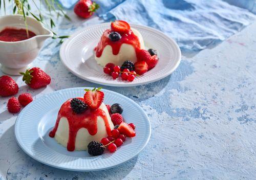 Panna cotta s ovocnou omáčkou