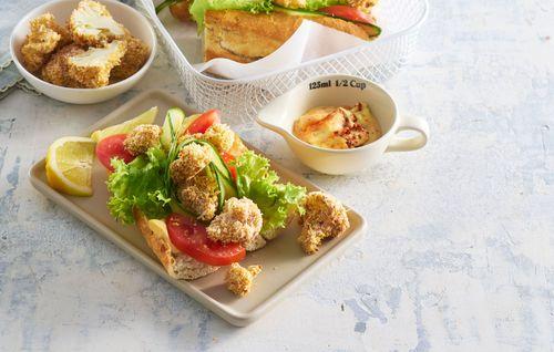 Pikantný sendvič s chrumkavým karfiolom