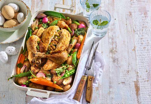 Veľkonočné kura so zemiakmi a zeleninou