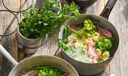 Minestrone so zelenou zeleninou