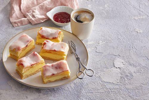 Pudingové rezy z lístkového cesta