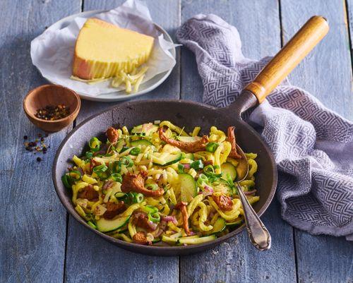 Špecle s hubami a syrom