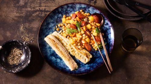 Treska s duseným cícerom a chorizo omáčkou