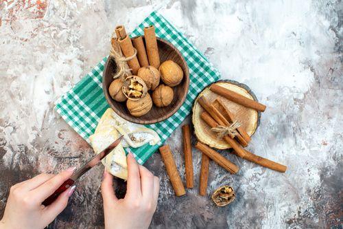 Škorica sa kedysi vyvažovala striebrom a bola dôvodom krvavých bojov: Dnes premení aj obyčajný koláč na delikatesu