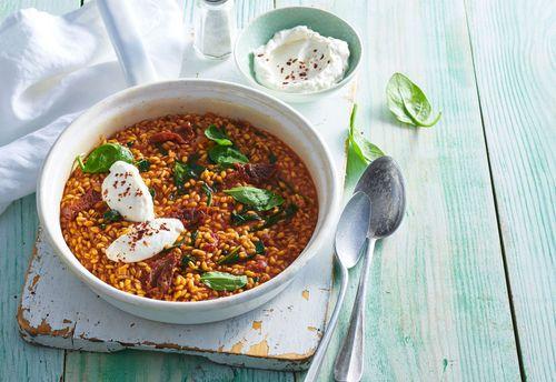 Pečené krúpové rizoto so špenátom a ricottou